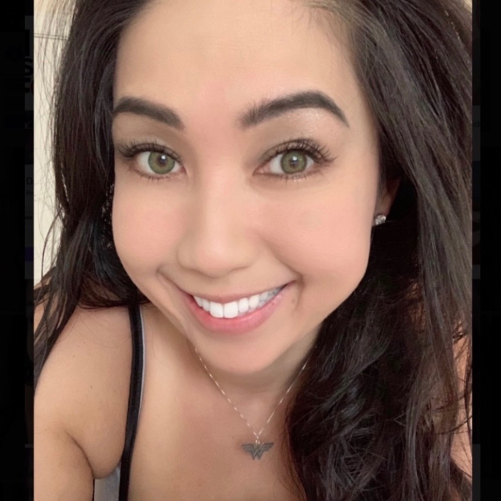 Meet your Posher, April